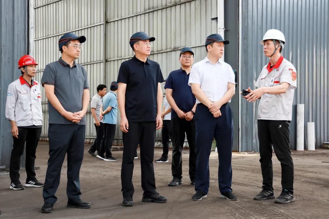 市委常委、副市長、翼城縣委書記王淵到華翔（翼城）新材料科技園現(xiàn)場辦公